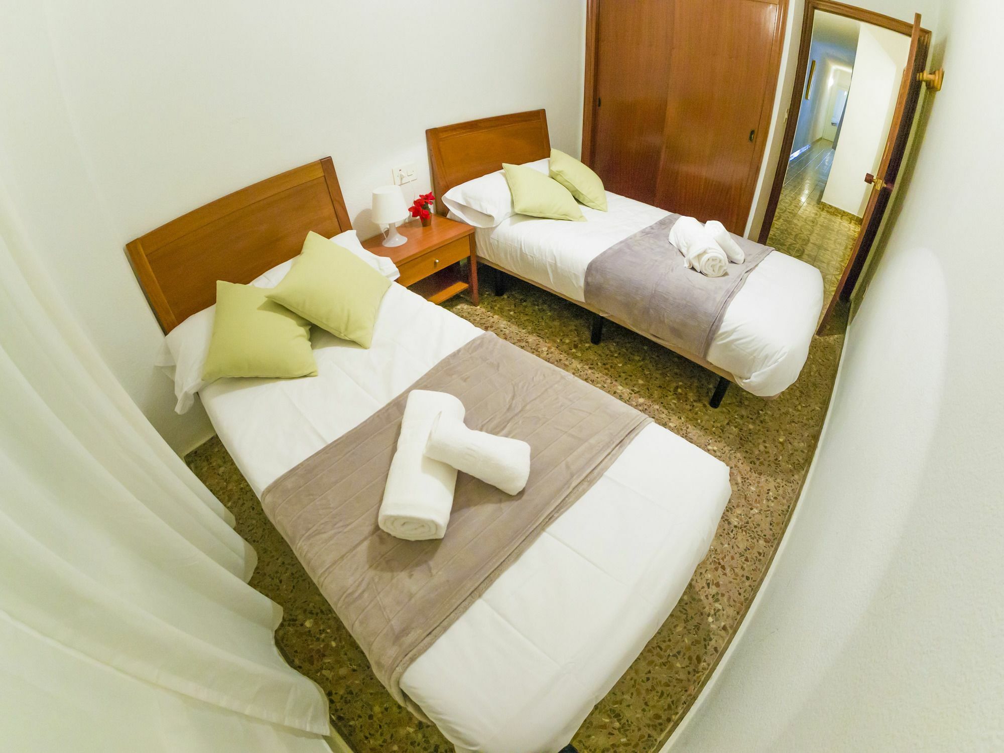 Homely Apartments Playa De Los Locos Торевиеха Екстериор снимка