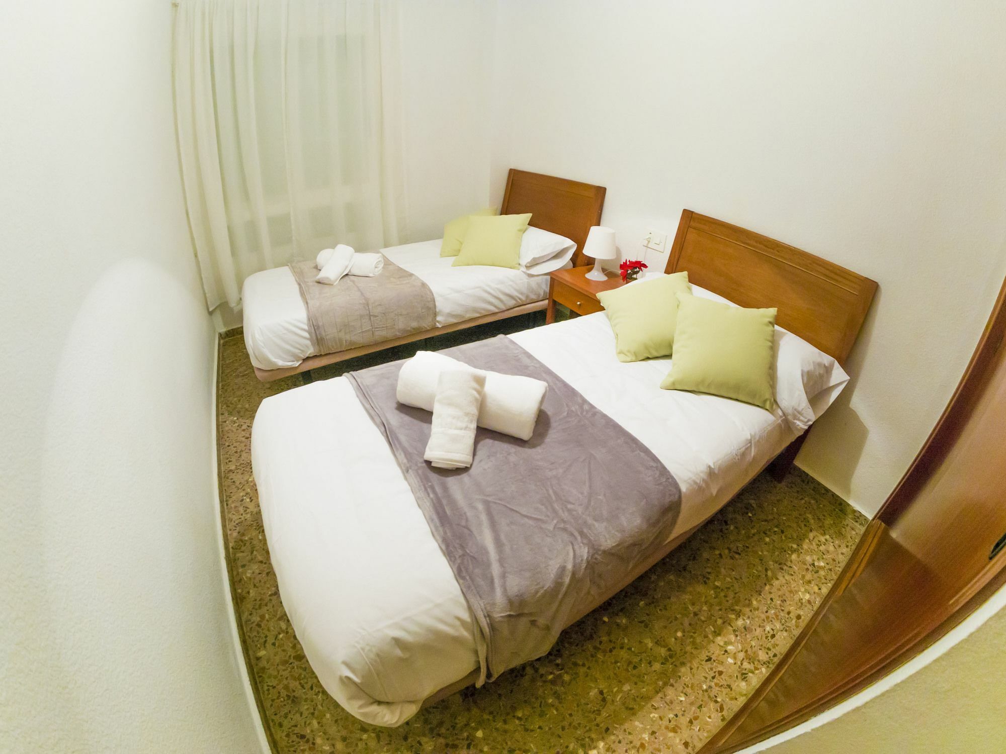 Homely Apartments Playa De Los Locos Торевиеха Екстериор снимка